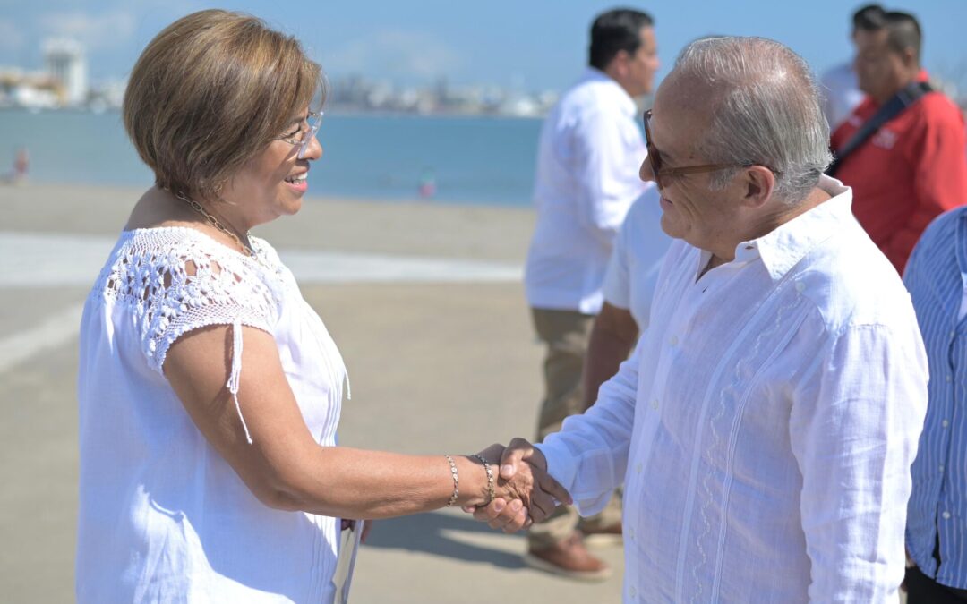 Veracruz anuncia rescate de Plaza Cívica del Magisterio en homenaje a maestros