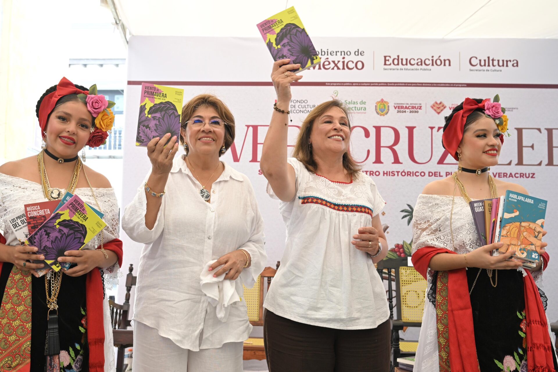 Inicio del programa Veracruz Lee con la gobernadora Rocío Nahle y la alcaldesa Rosa María Hernández