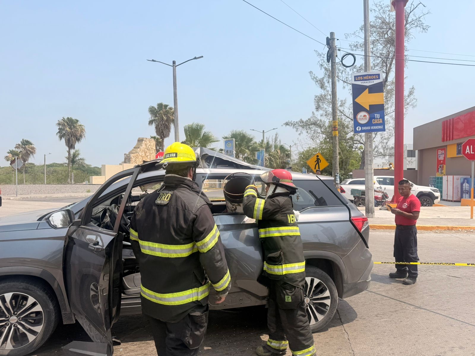 Cilindro de gas explota en camioneta en Veracruz; no hay heridos