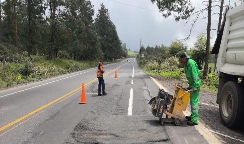 SICT atiende más de 6 mil baches en carreteras libres de peaje en Veracruz