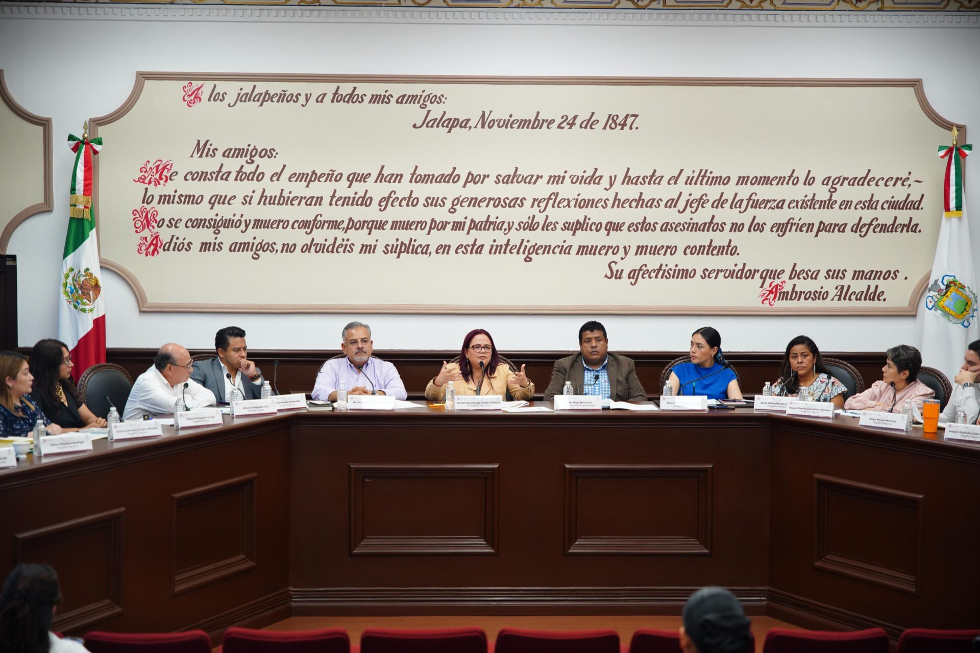 Sesión de Cabildo de Xalapa donde se aprobó la liquidación anticipada de emisiones bursátiles
