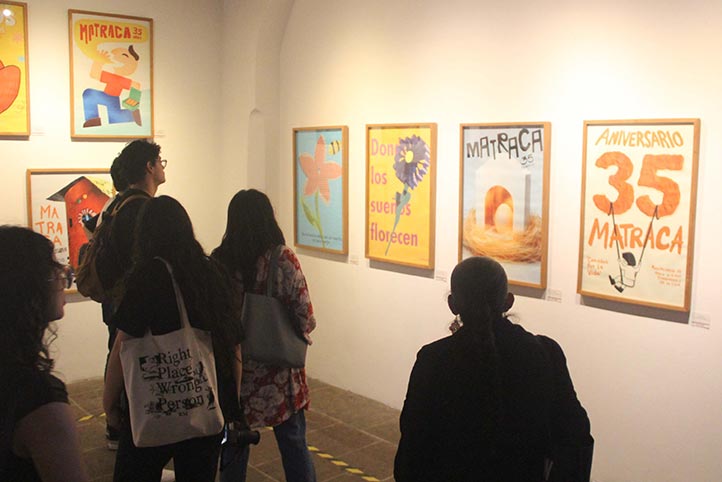 Exposición celebra 35 años de Matraca con obras de alumnos UV y beneficiarios