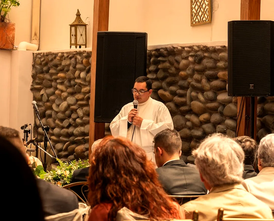 El Padre Suazo invita a los católicos a llevar la obra de Dios a la vida, la familia y su trabajo — Hoy Xalapa