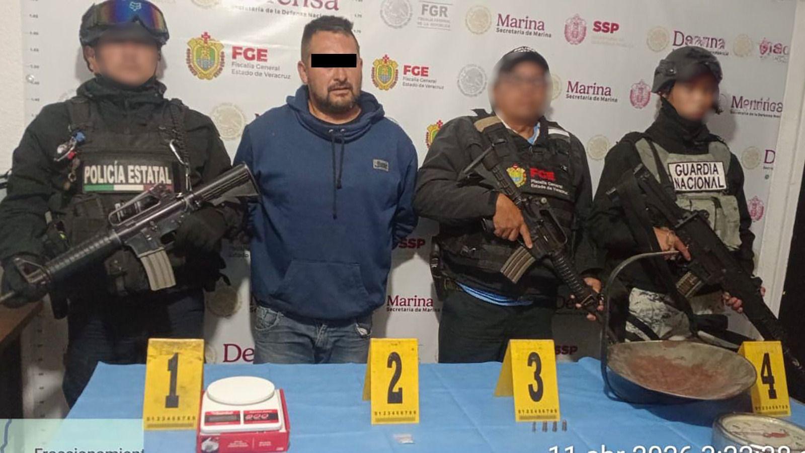 Veracruz: 200 mil dosis aseguradas y 400 armas decomisadas en operativos
