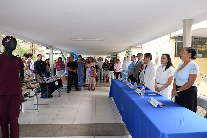 Presentación del libro Historia de la enfermería profesional en Veracruz en el Aula Magna Dr. Jesús López Domínguez