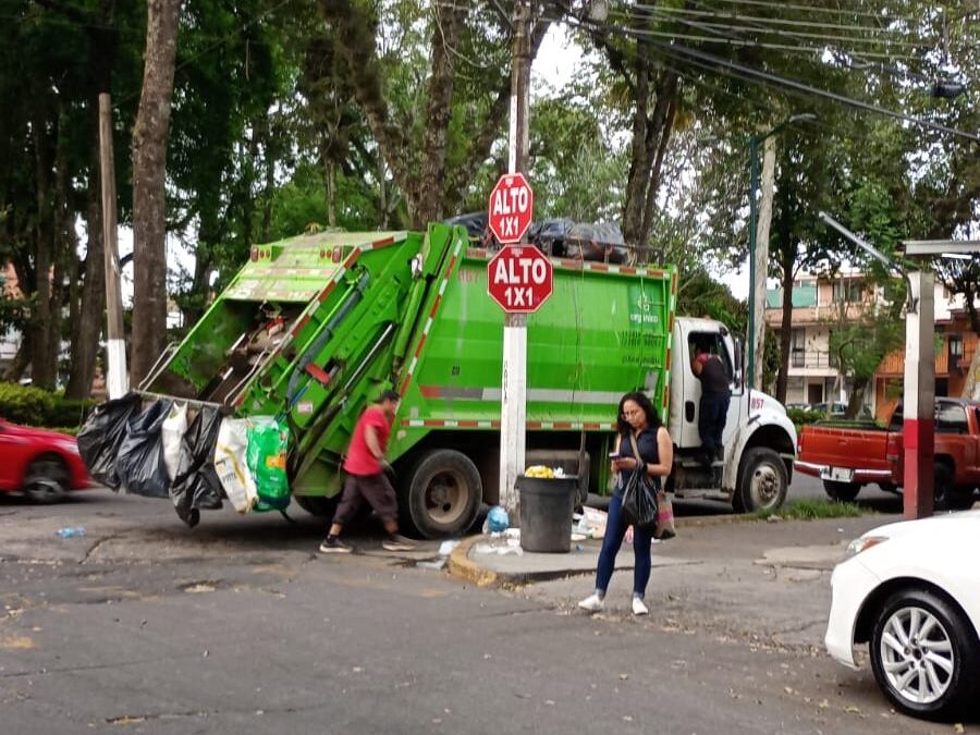 Francisco Martínez Tlapa llama a la corresponsabilidad para mantener limpia Xalapa