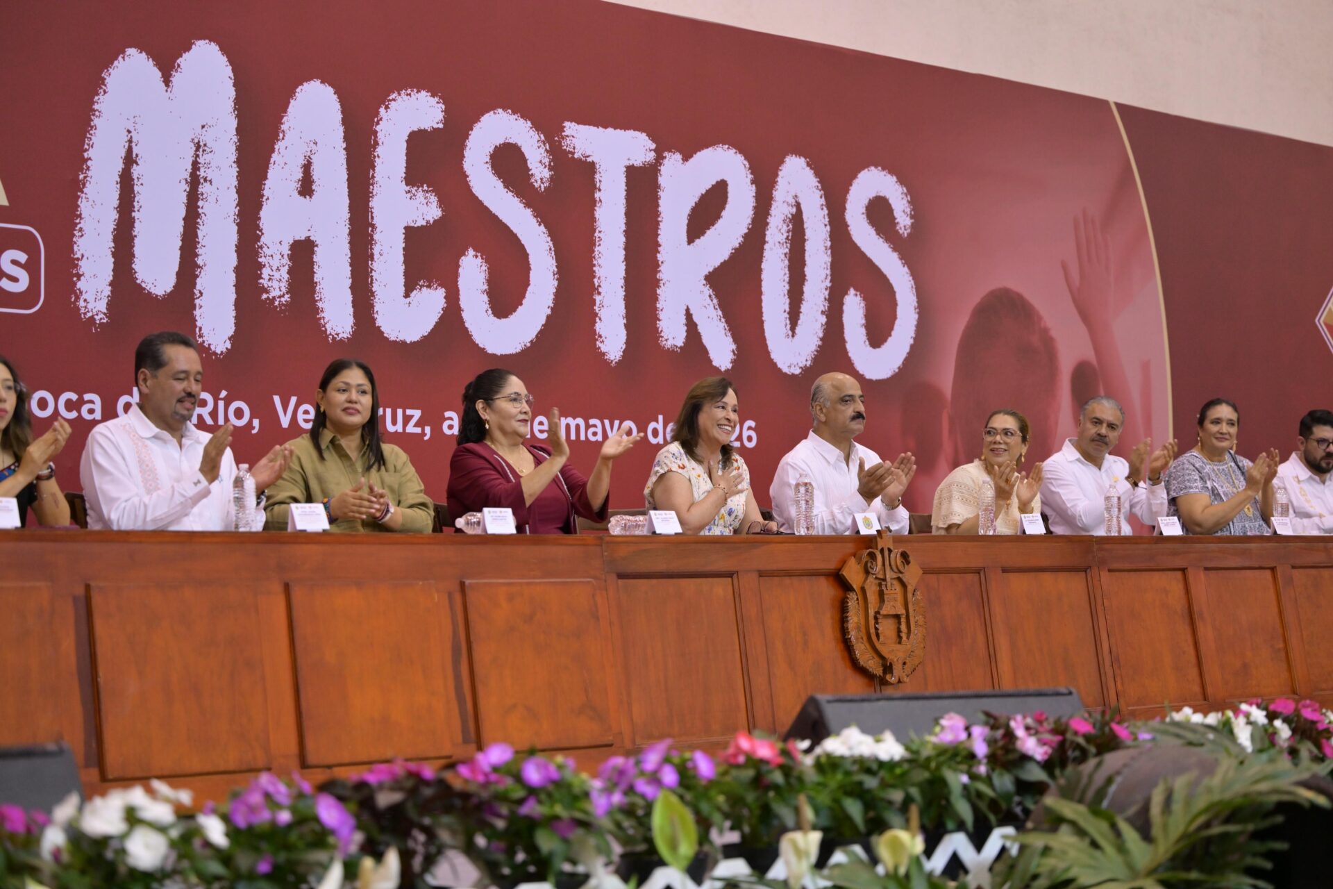 Gobernadora Rocío Nahle García en ceremonia del Día del Maestro en el World Trade Center de Boca del Río
