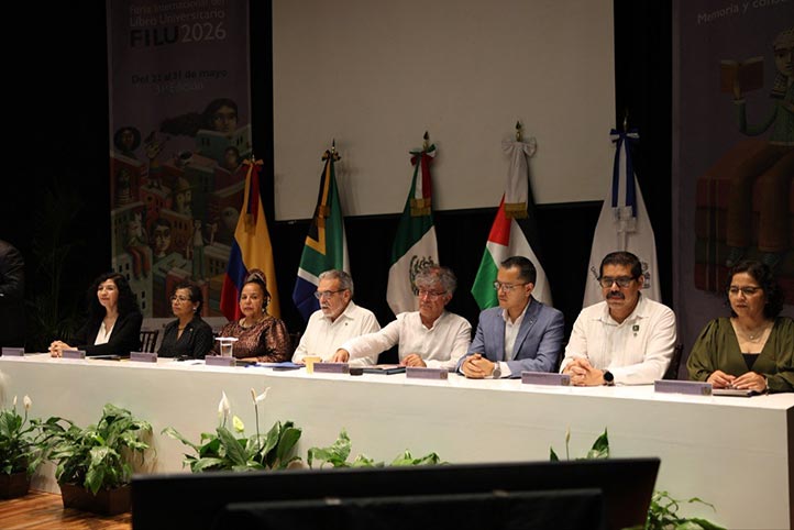 Inauguración del Foro Académico Juventudes XX-XXI en la FILU 2026
