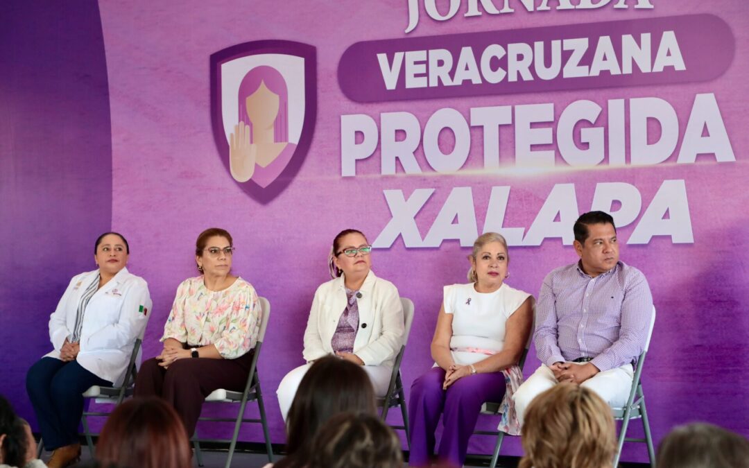 Gobierno acerca protección y justicia a mujeres en colonia Rafael Lucio