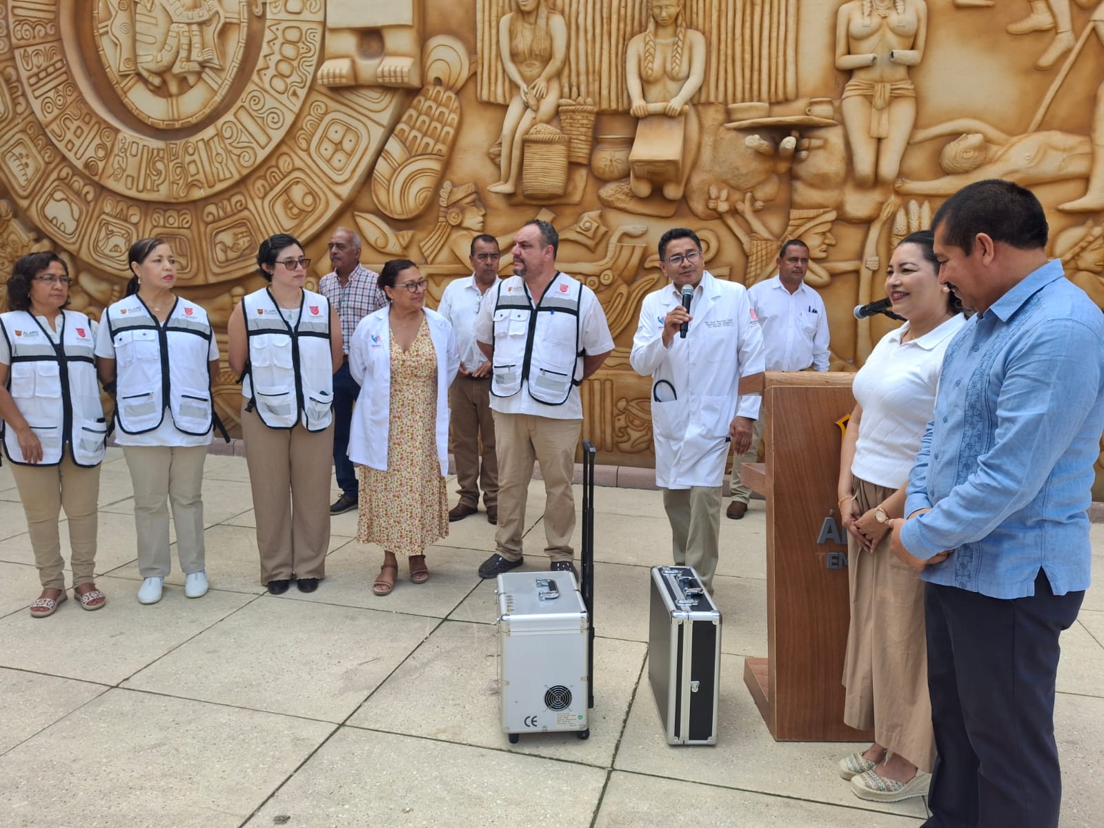 Gobierno de Álamo fortalece salud con nuevos equipos médicos