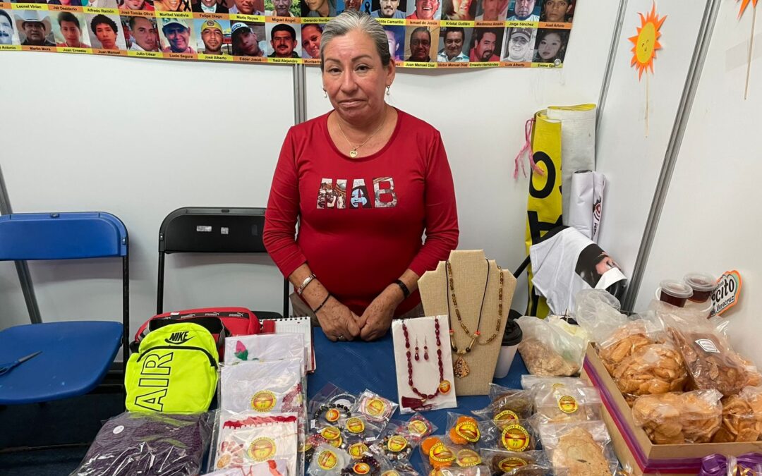 Madre busca a su hijo y amigo desaparecidos en Boca del Río