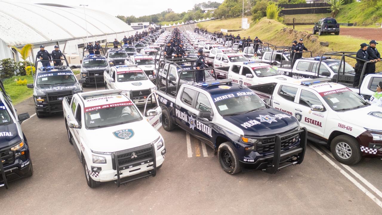 Gobierno de Veracruz adquiere nuevas unidades y depura parque vehicular