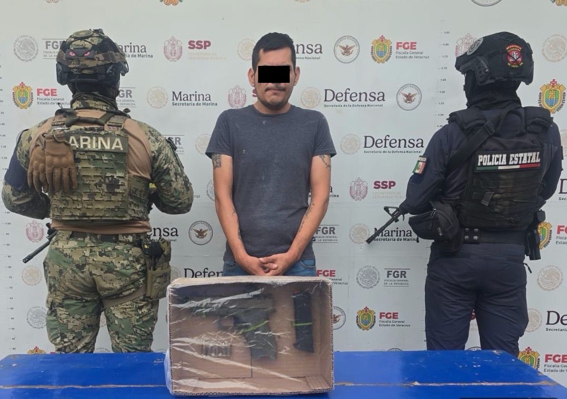 Agentes de la SSP durante operativo de decomiso de droga en Veracruz