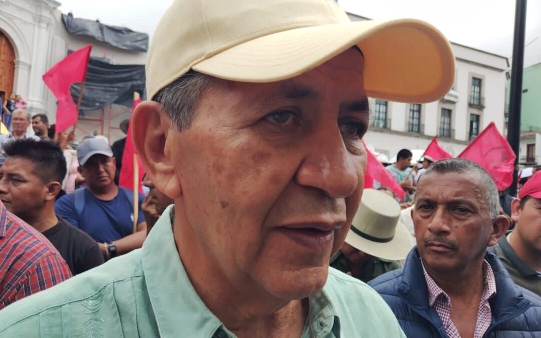 Antorchistas cierran centro de Xalapa; exigen obras y acusan a Ahued