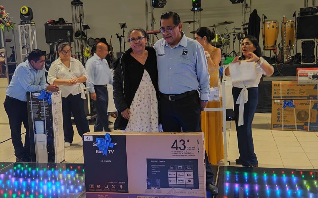 SITEUV reúne a docentes de Veracruz en celebración del Día del Maestro