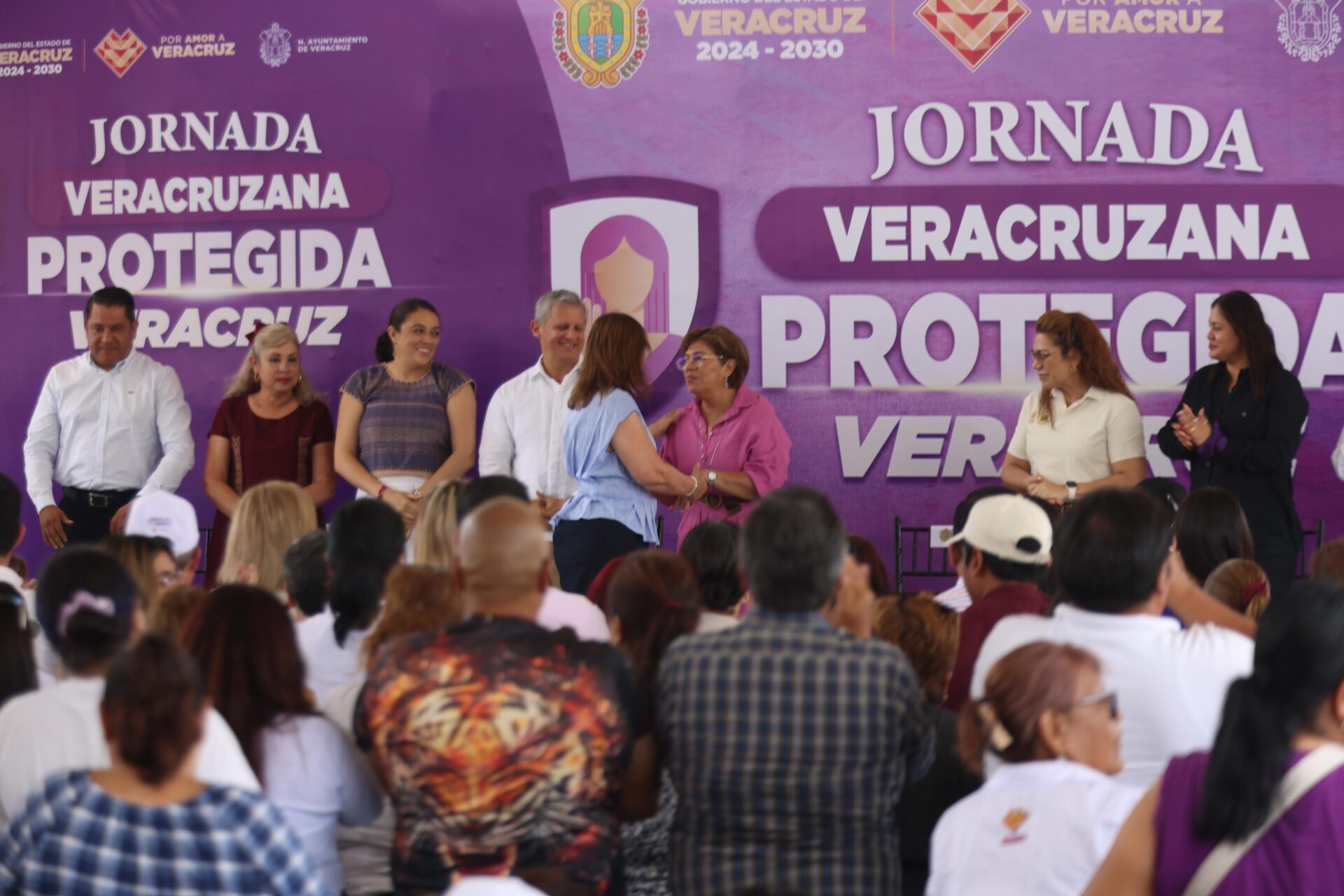 Alcaldesa Rosa María Hernández Espejo durante Jornada Veracruzana Protegida