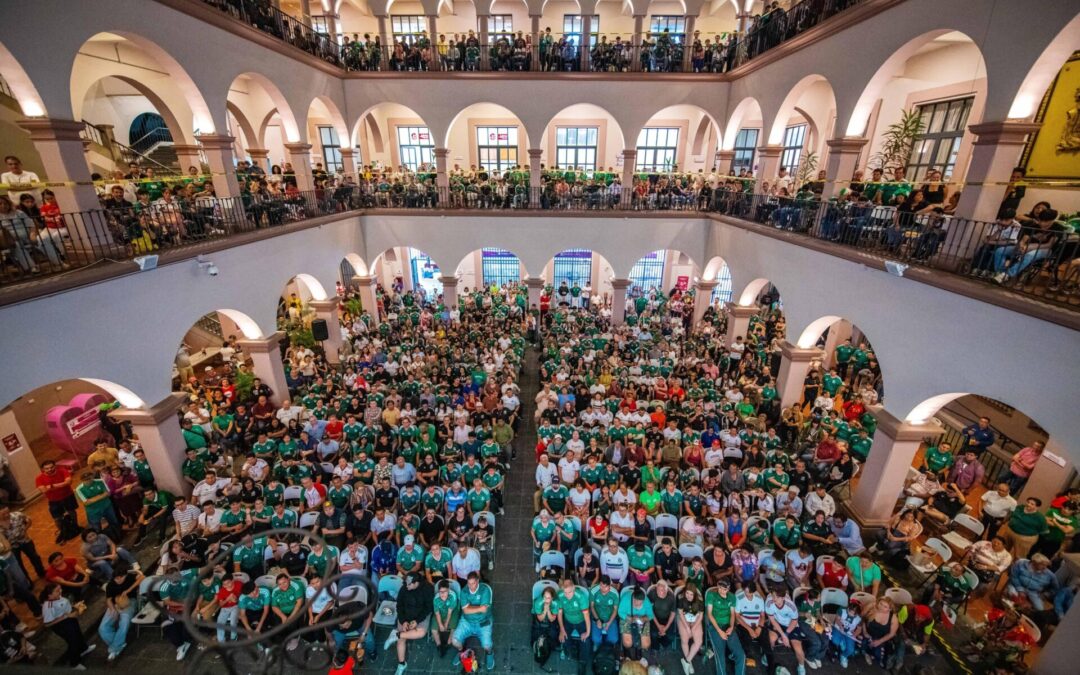 Xalapa celebró triunfo de México sobre Corea en Zona Fan del Palacio