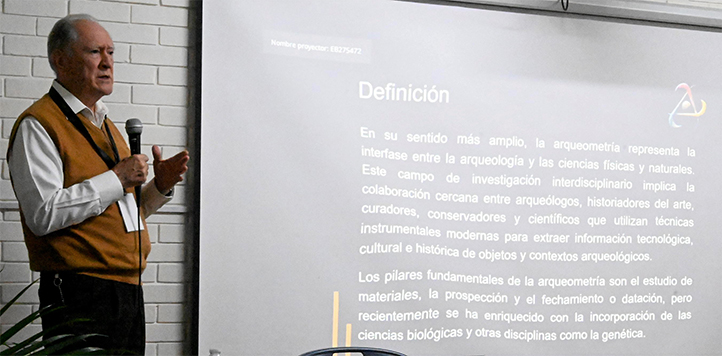 Luis Barba Pingarrón durante su conferencia inaugural en el CONAR 2026