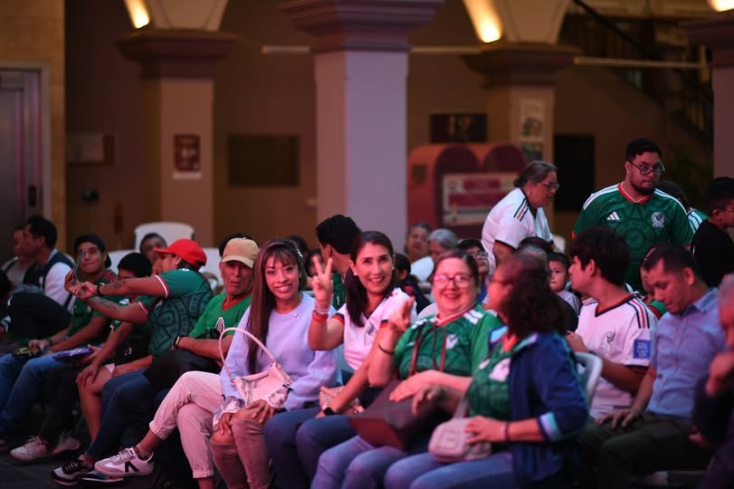 Xalapa apoya a la Selección Mexicana en tercer partido