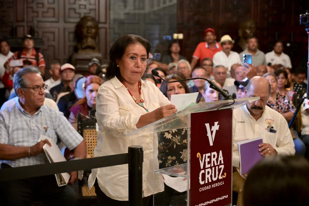 Miles exigen en Cabildo Abierto salida de Grupo MAS en Veracruz
