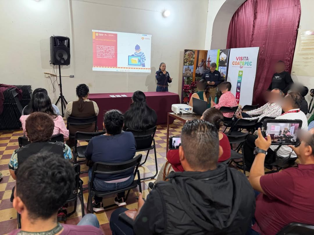 Capacitación a comercios de Coatepec sobre prevención de extorsión y delitos informáticos por parte de la SSP Veracruz.