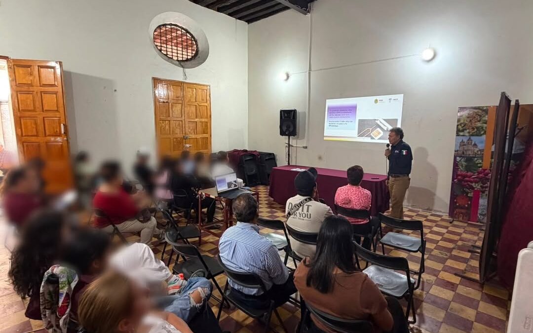 Capacitan a sector productivo de Coatepec contra extorsión