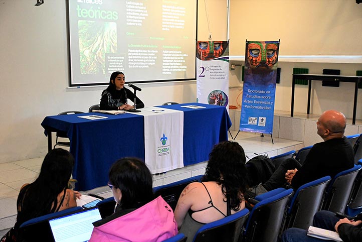 Estudiante de la UV analiza arte como espacio de cuidado y escucha