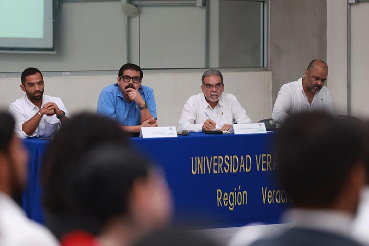 Foro estudiantil fortalece liderazgo y comunidad en UV Veracruz