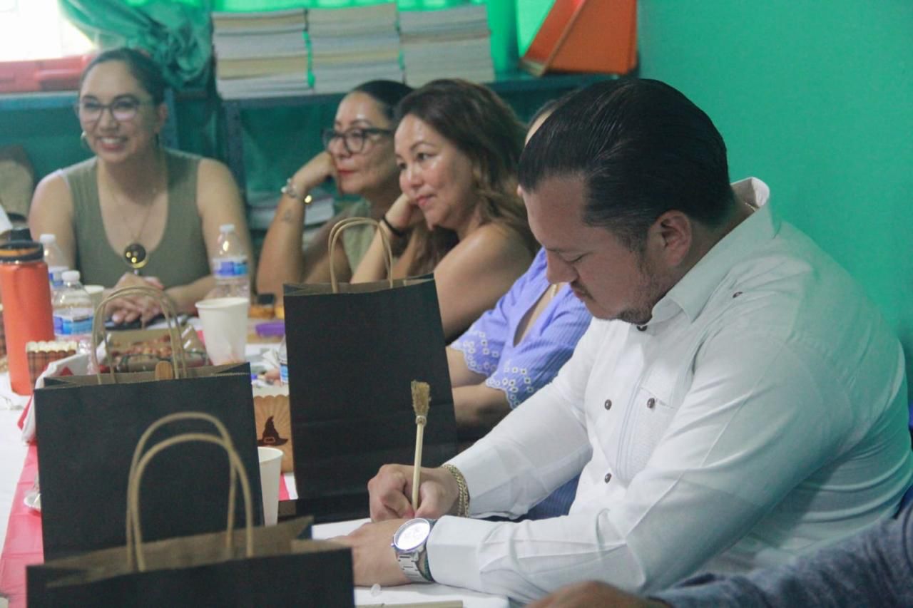 Capacitación impulsa planeación contextualizada en primaria