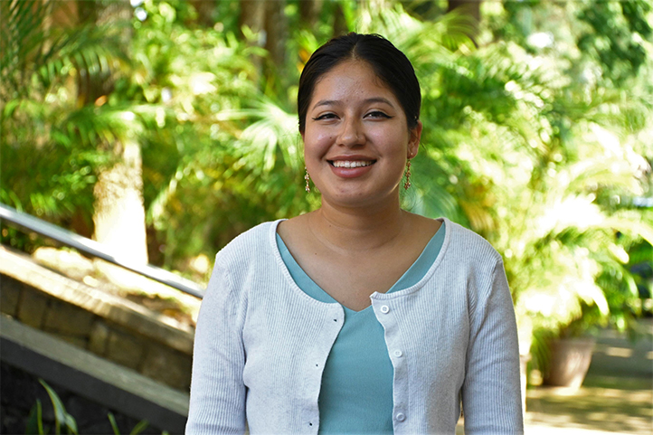 Yesenia Velazco Paredes, egresada de Ingeniería Química de la Universidad Veracruzana