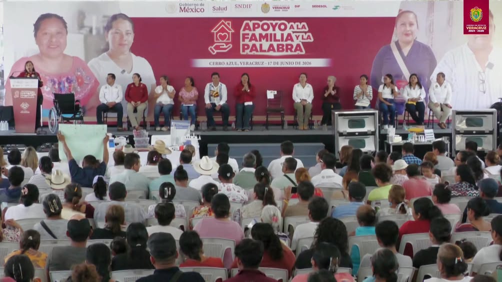 Entrega de insumos y herramientas por parte de Protección Civil en Cerro Azul