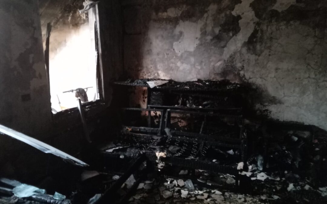 Explosión de gas en Banderilla deja dos heridos graves y familias evacuadas