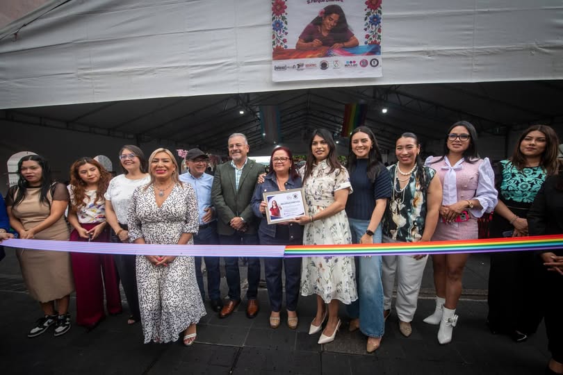 Inauguración de la quinta edición de la Expo Diversex en el Parque Juárez de Xalapa