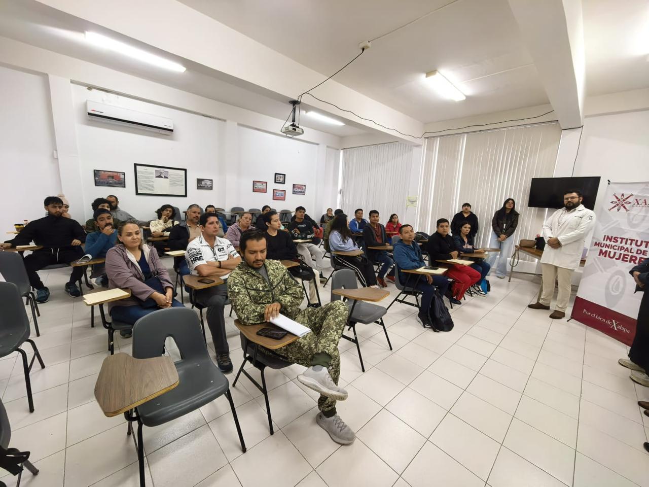 IMMX realiza cuarta jornada de vasectomía en Xalapa