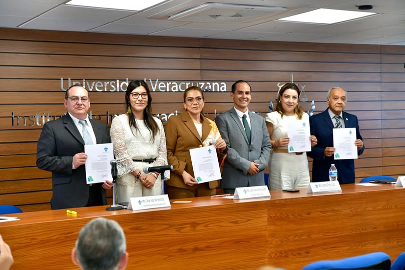 Fiscal General de Veracruz destaca fortalecimiento de servicios periciales en foro de la UV