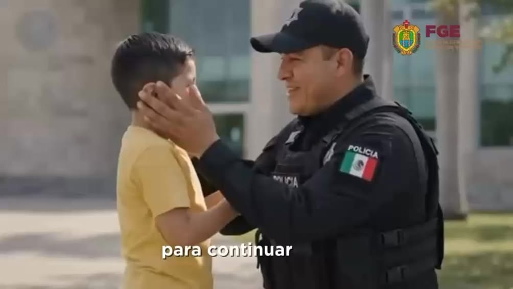 Fiscalía de Veracruz celebra el Día del Padre entre servidores públicos