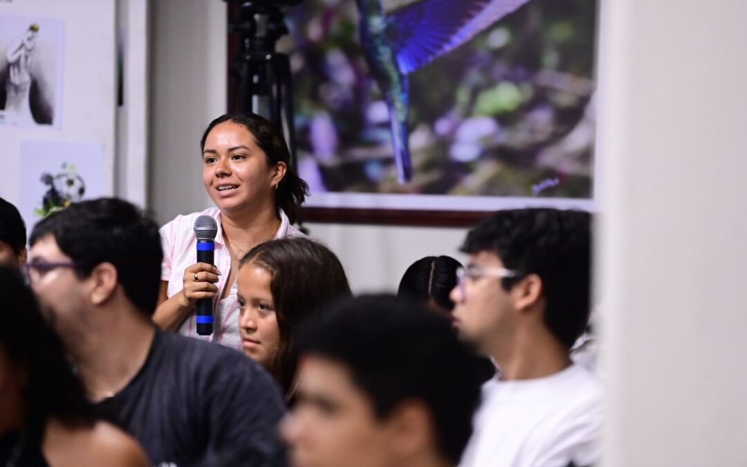 OPLE Veracruz y Universidad de Xalapa lanzan curso Democracia en fácil