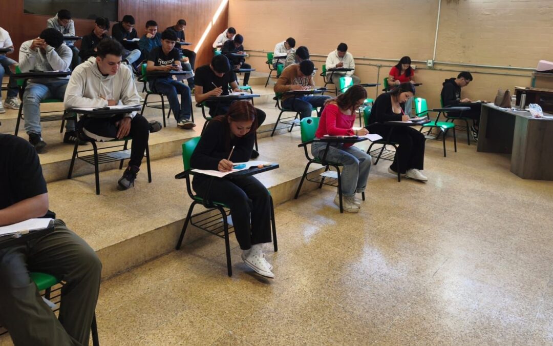 Ingreso a normales de Veracruz se realiza sin costo por primera vez