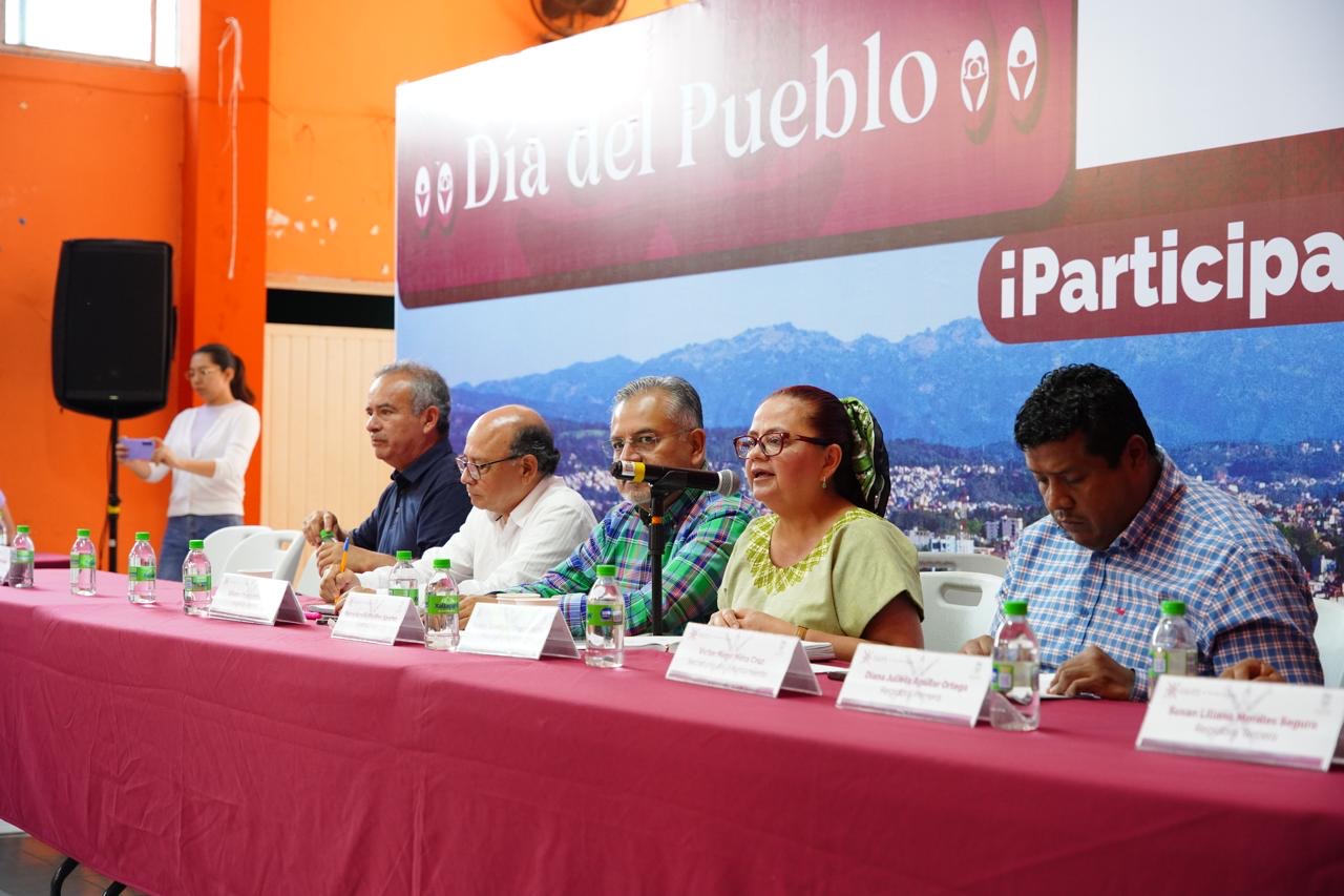 Alcaldesa Daniela Griego anuncia clínica en El Castillo