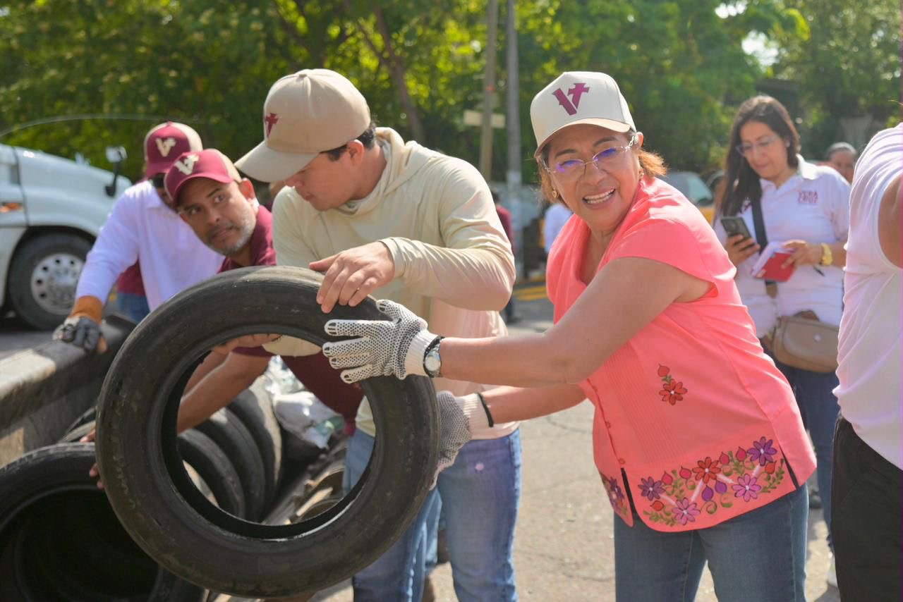 Reportan retiro de mil 710 toneladas de cacharros en colonias de Veracruz
