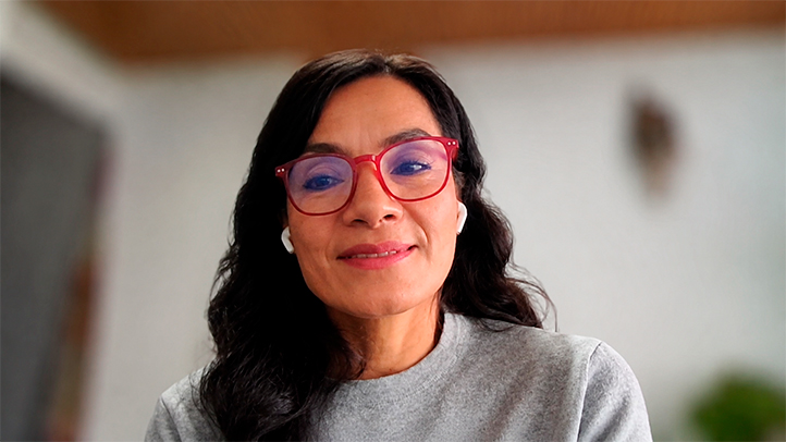 Conferencia de Martha Liliana Giraldo sobre maltrato y abandono en la vejez en la USBI de la UV