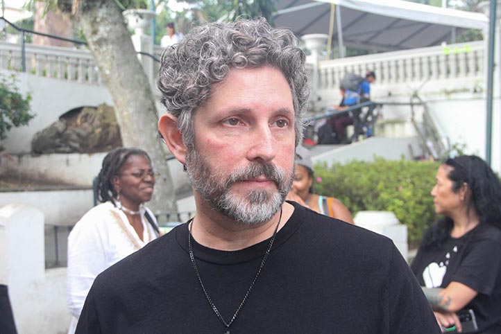 Matthew Solomon, director del documental Semillas para la liberación