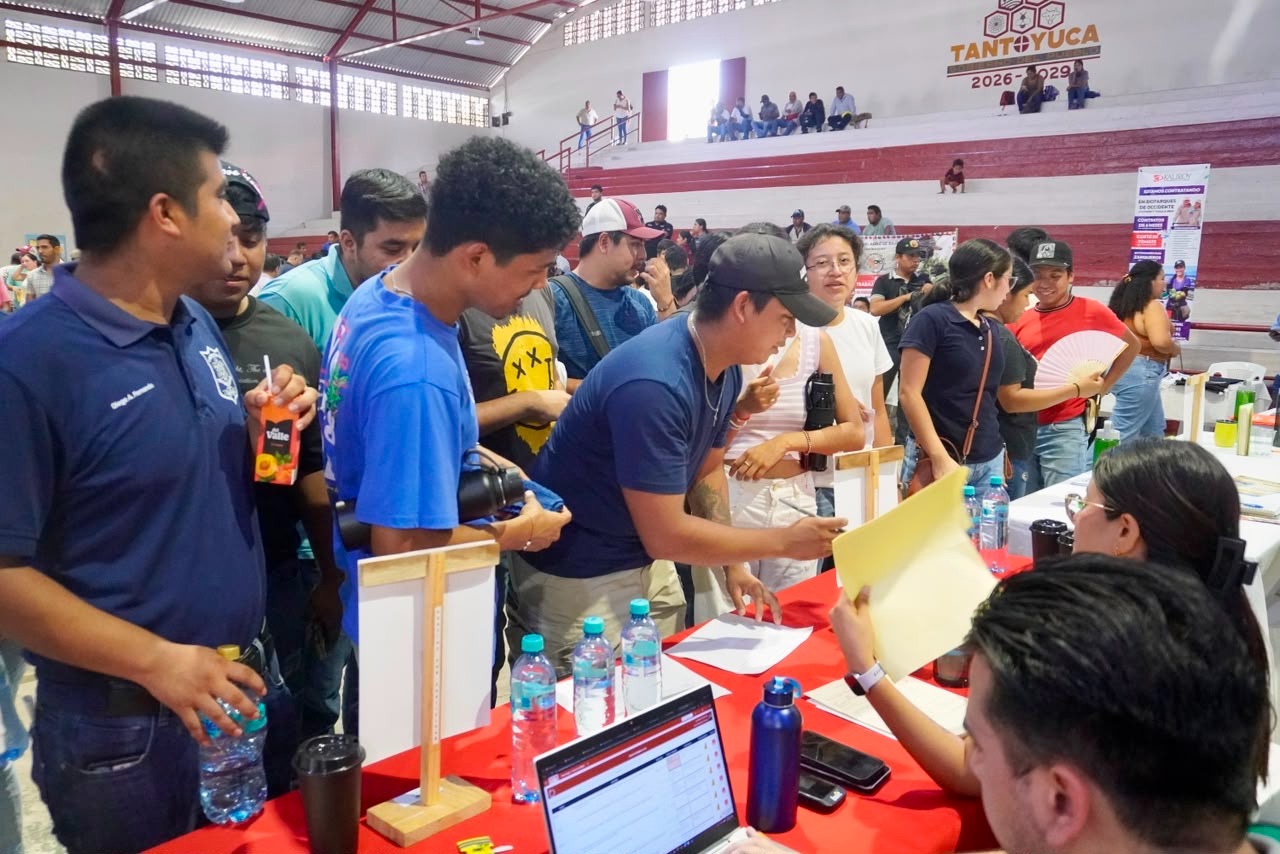 Ofertan 810 vacantes en feria laboral para jornaleros agrícolas