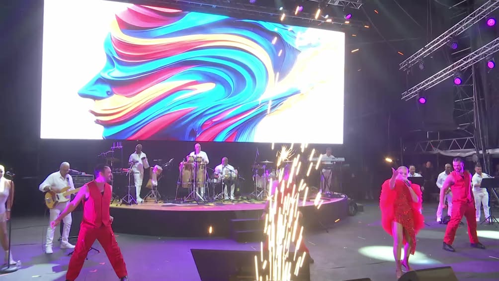 olga-tanon-salsafest2026-veracruz Olga Tañón en el escenario del SalsaFest2026 en Veracruz