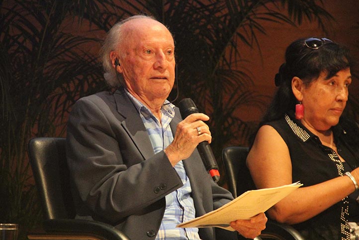 Rinden homenaje a Víctor Toledo por su legado en agroecología