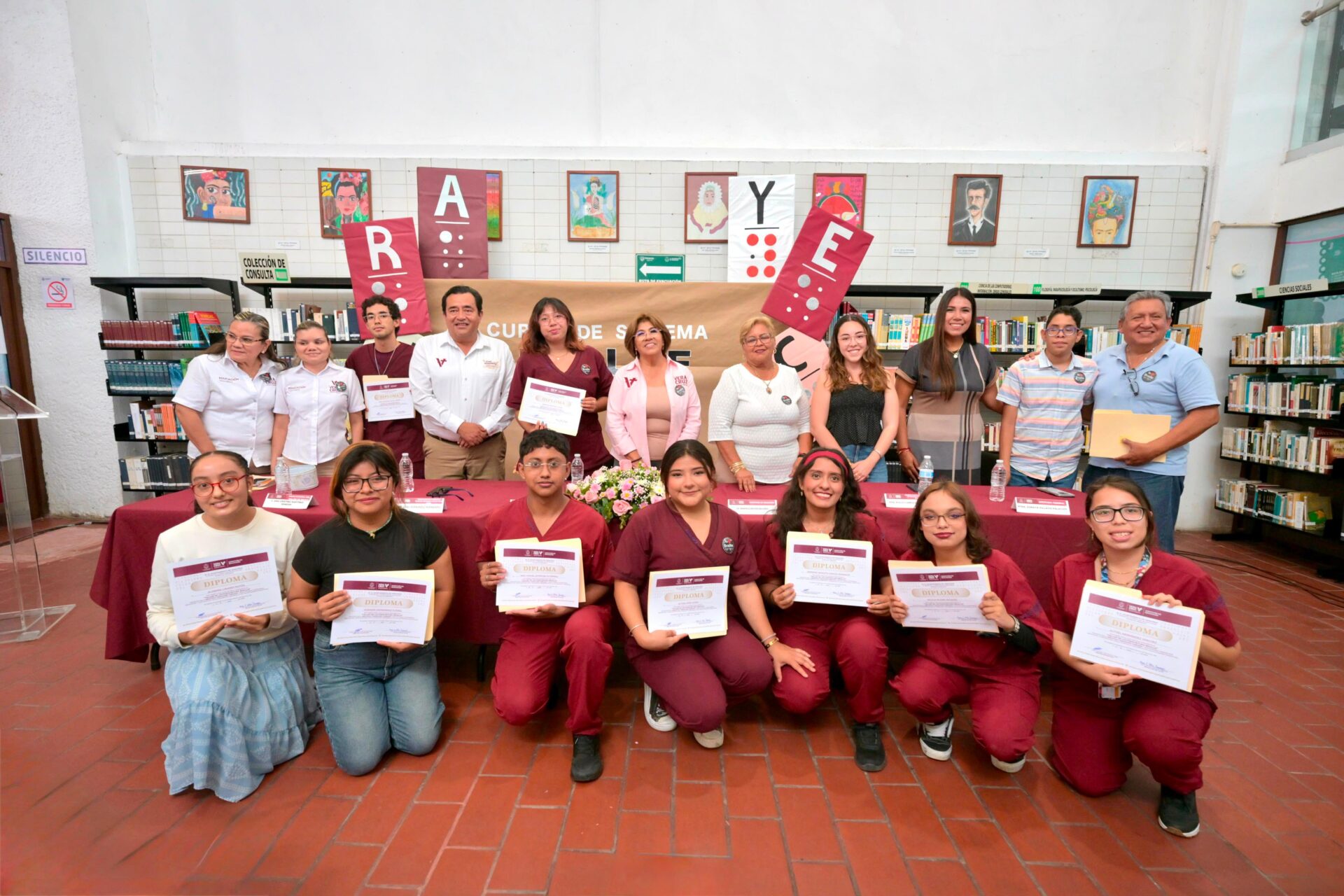 Entregan reconocimientos a participantes de curso braille en Veracruz