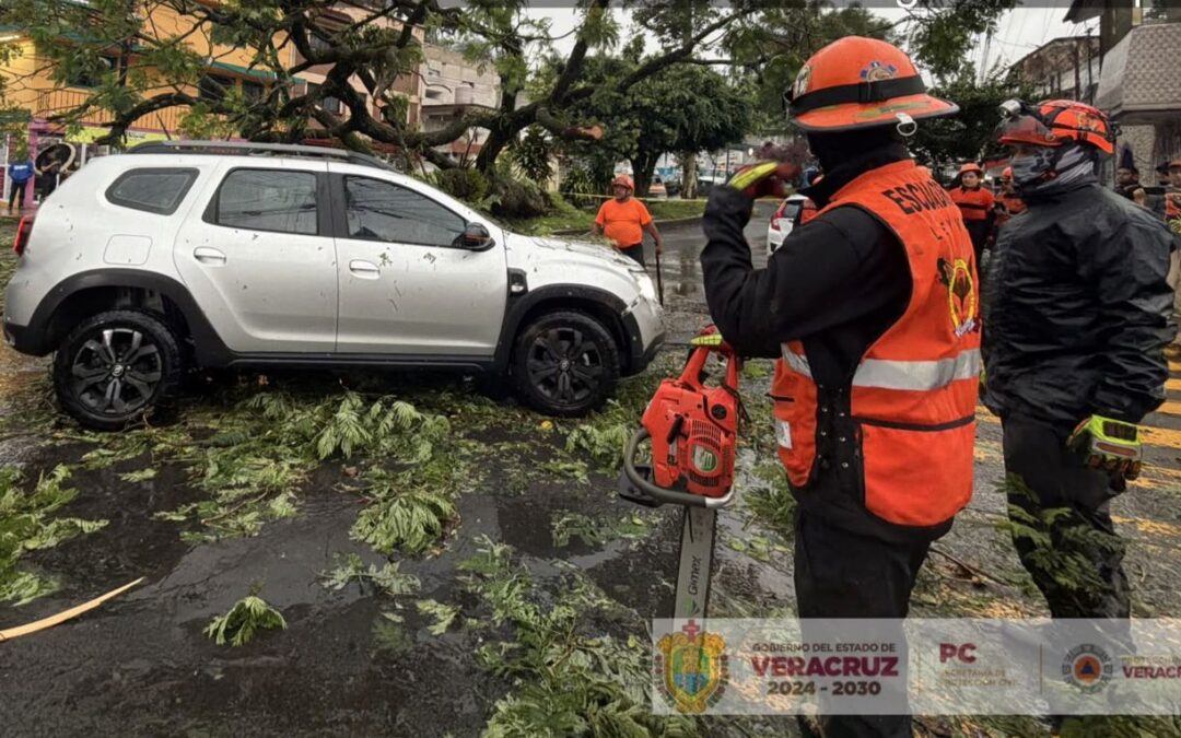 Protección Civil monitorea lluvias en Xalapa y cuencas sin riesgo