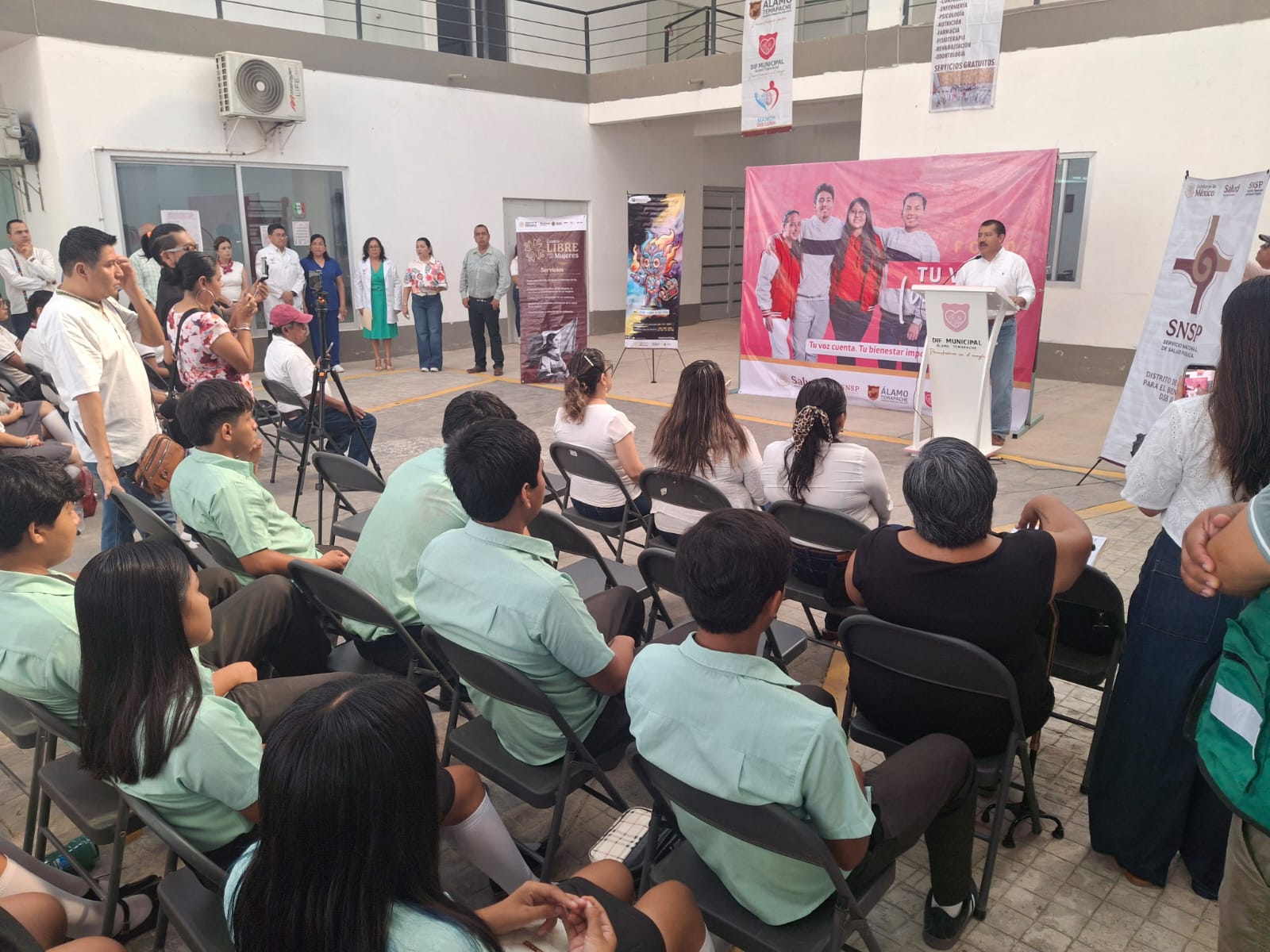 El presidente municipal Pepe Arenas da banderazo a obras en comunidad rural de Álamo Temapache