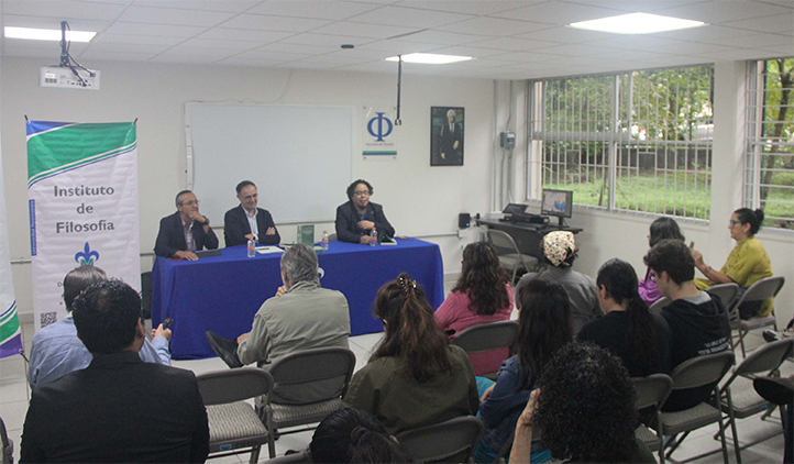 Presentación del libro Fenomenología del dolor del cuerpo en la Unidad de Humanidades de la UV