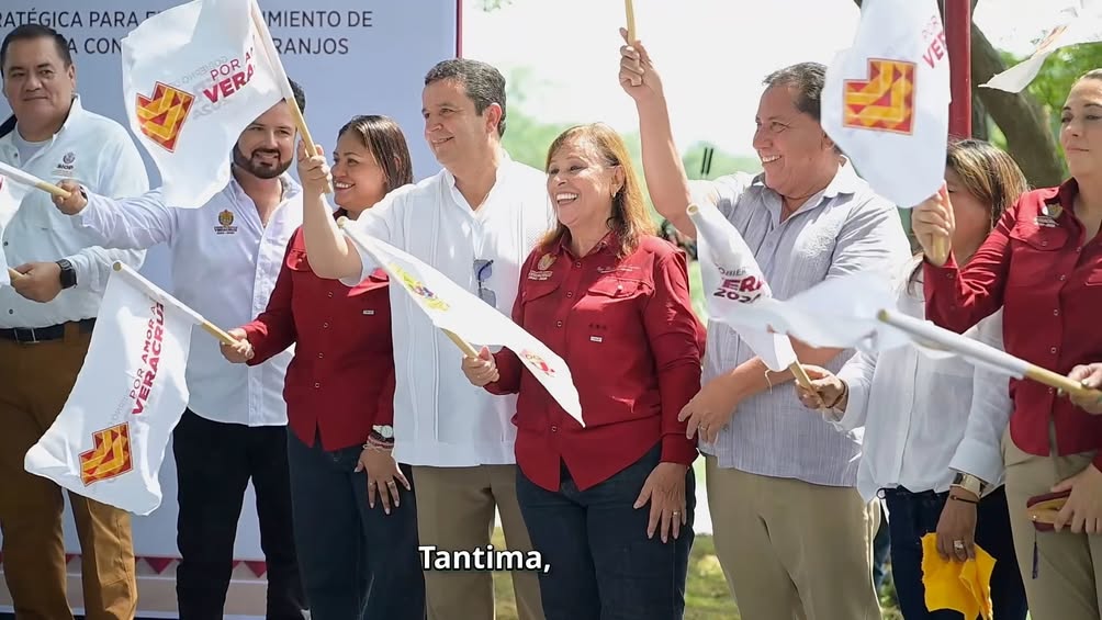 Recorrido del gobernador por Naranjos durante campaña
